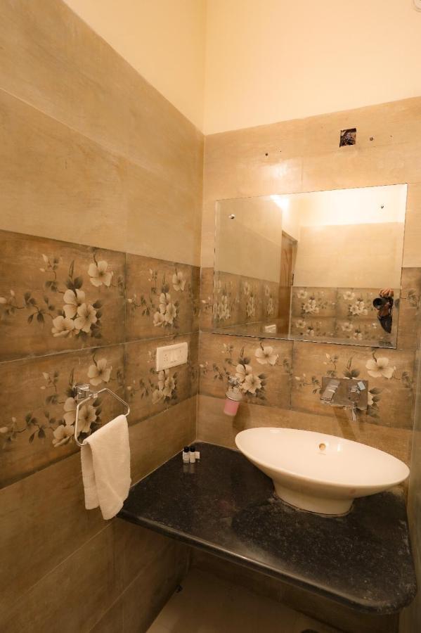 Royal Ocean Resort Jaipur Luaran gambar